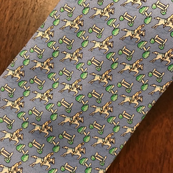 ‼️HUGE SALE‼️Vineyard Vines Equestrian
 tie - Picture 3 of 11